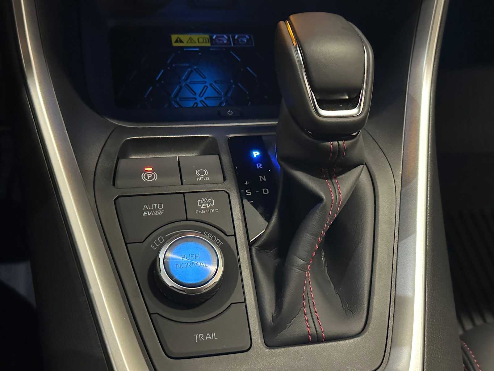 Thumbnail: 2025 Toyota RAV4 - 18