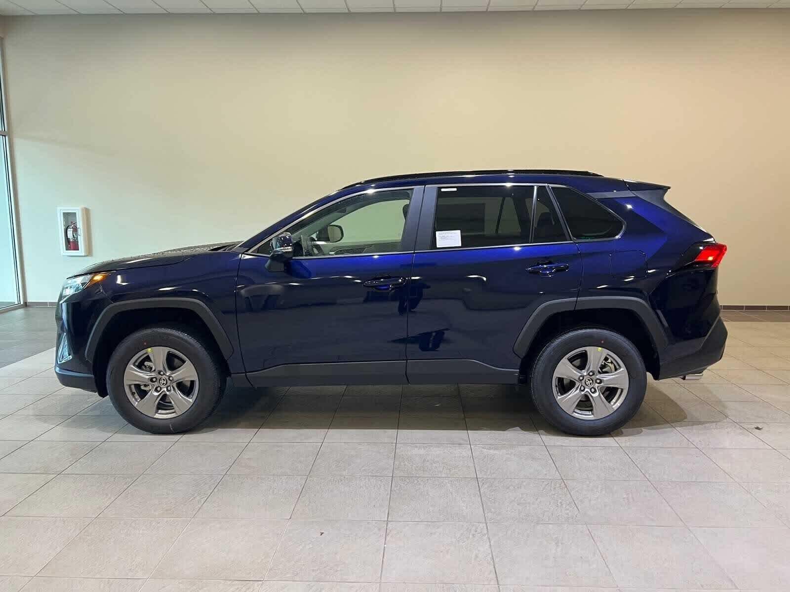 Thumbnail: 2025 Toyota RAV4 - 3