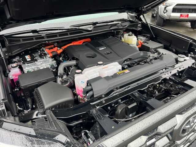 Thumbnail: 2025 Toyota Tundra - 11