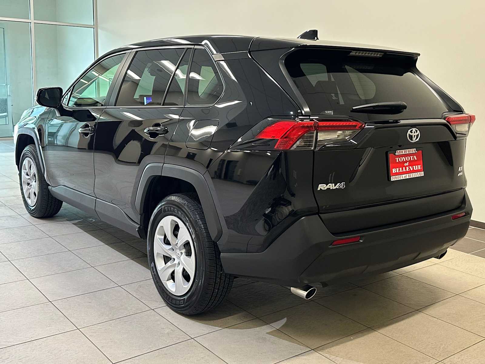 Thumbnail: 2025 Toyota RAV4 - 4