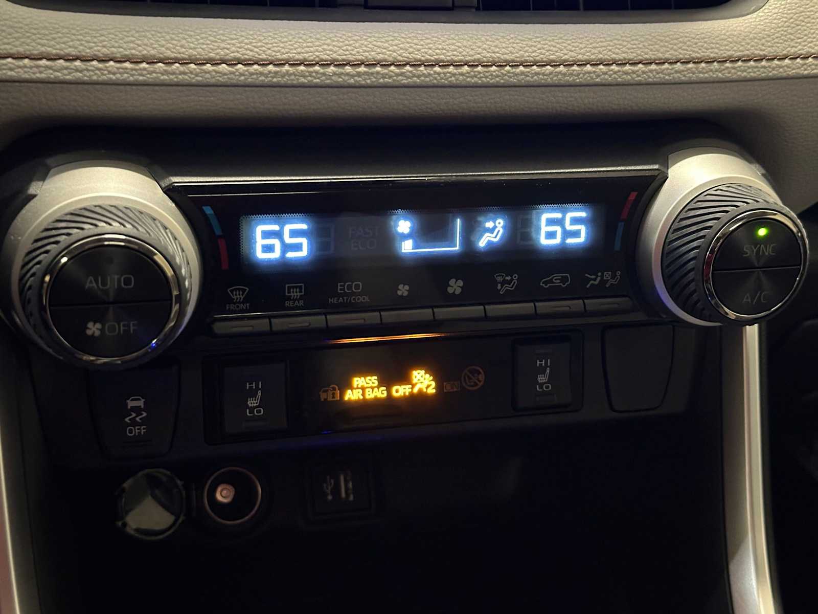 Thumbnail: 2025 Toyota RAV4 - 15