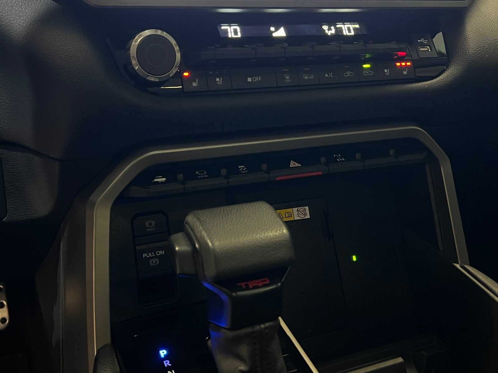 Thumbnail: 2022 Toyota Tundra - 24