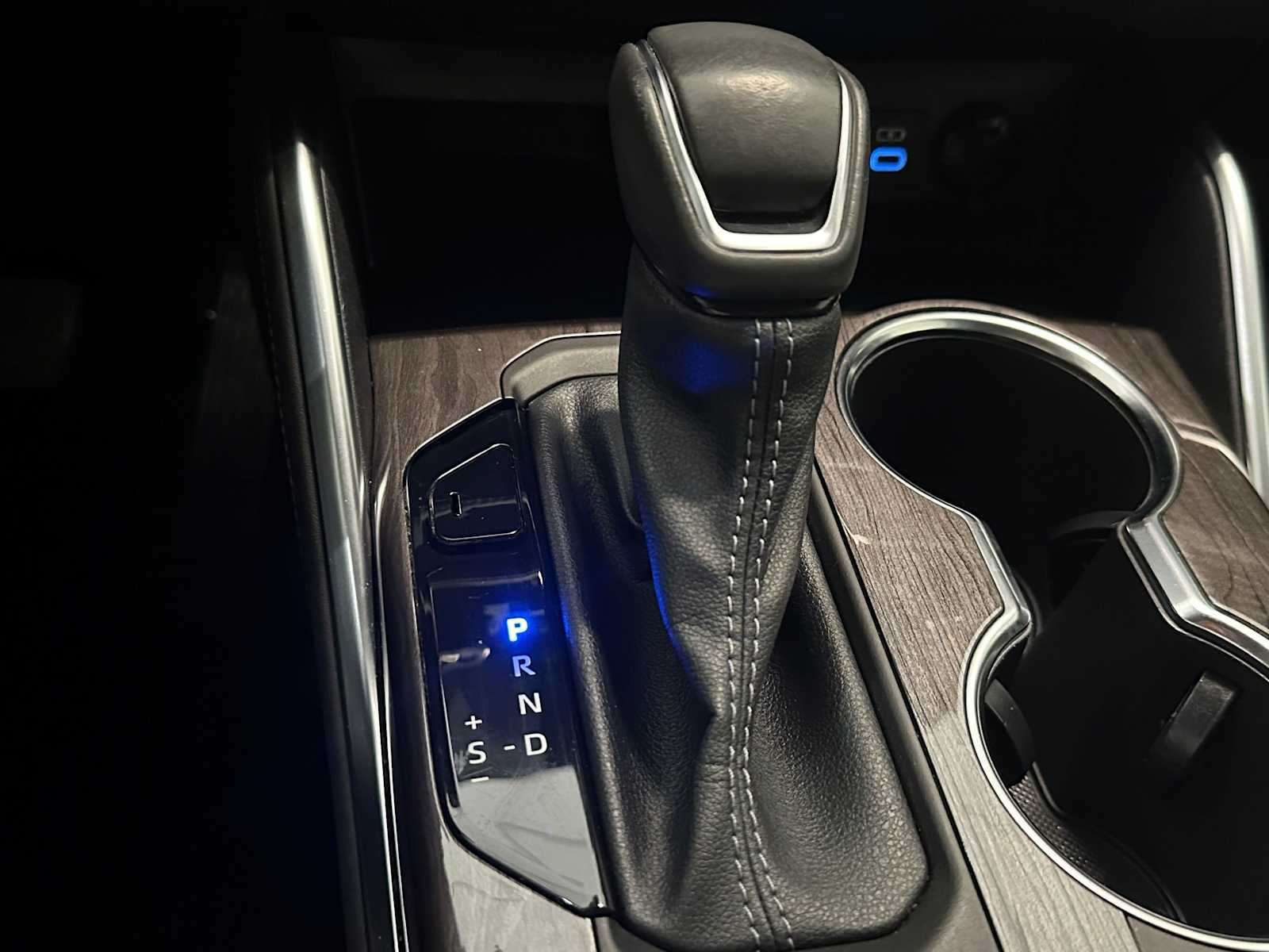 Thumbnail: 2022 Toyota Highlander - 13