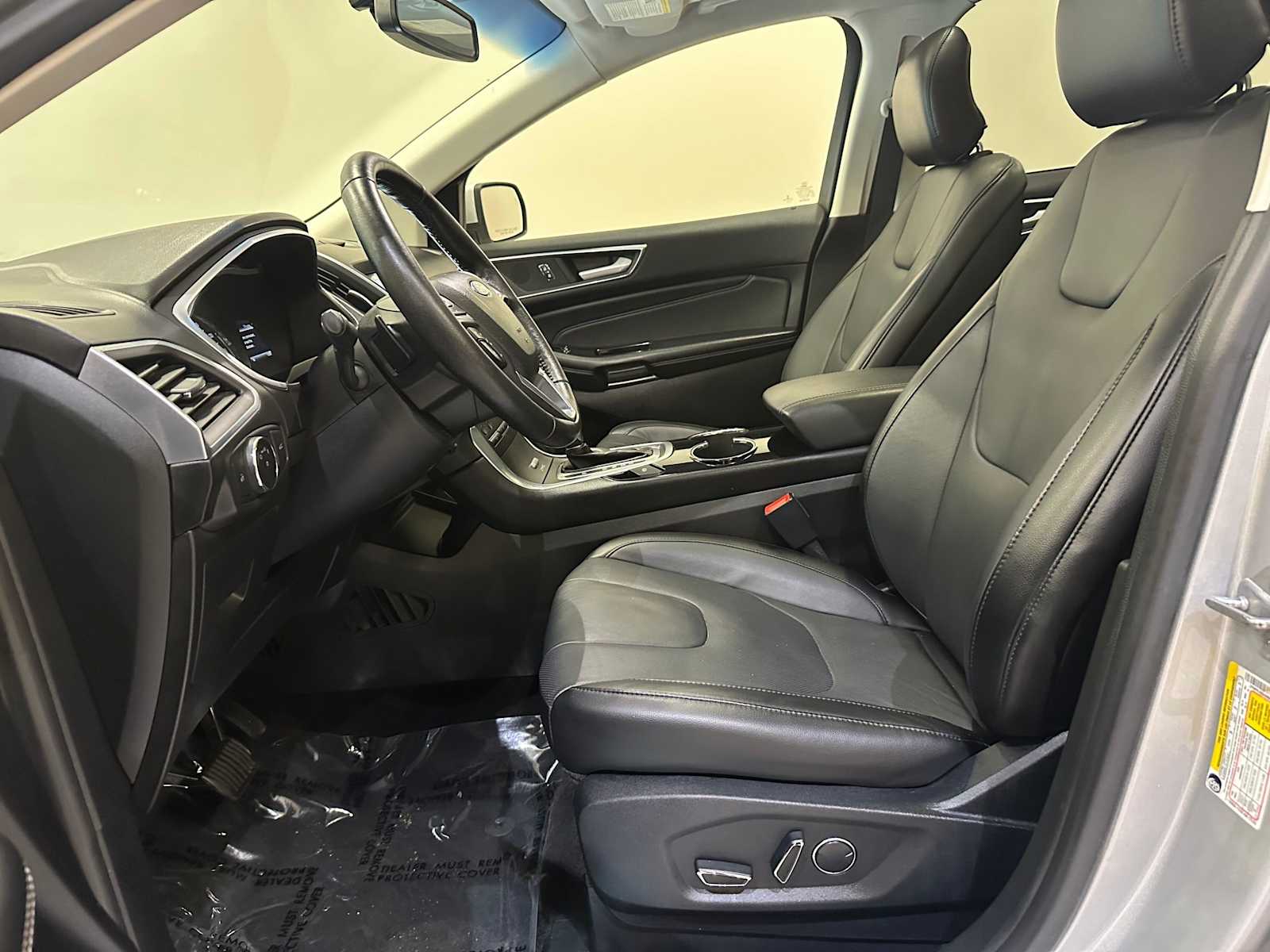 Thumbnail: 2017 Ford Edge - 31