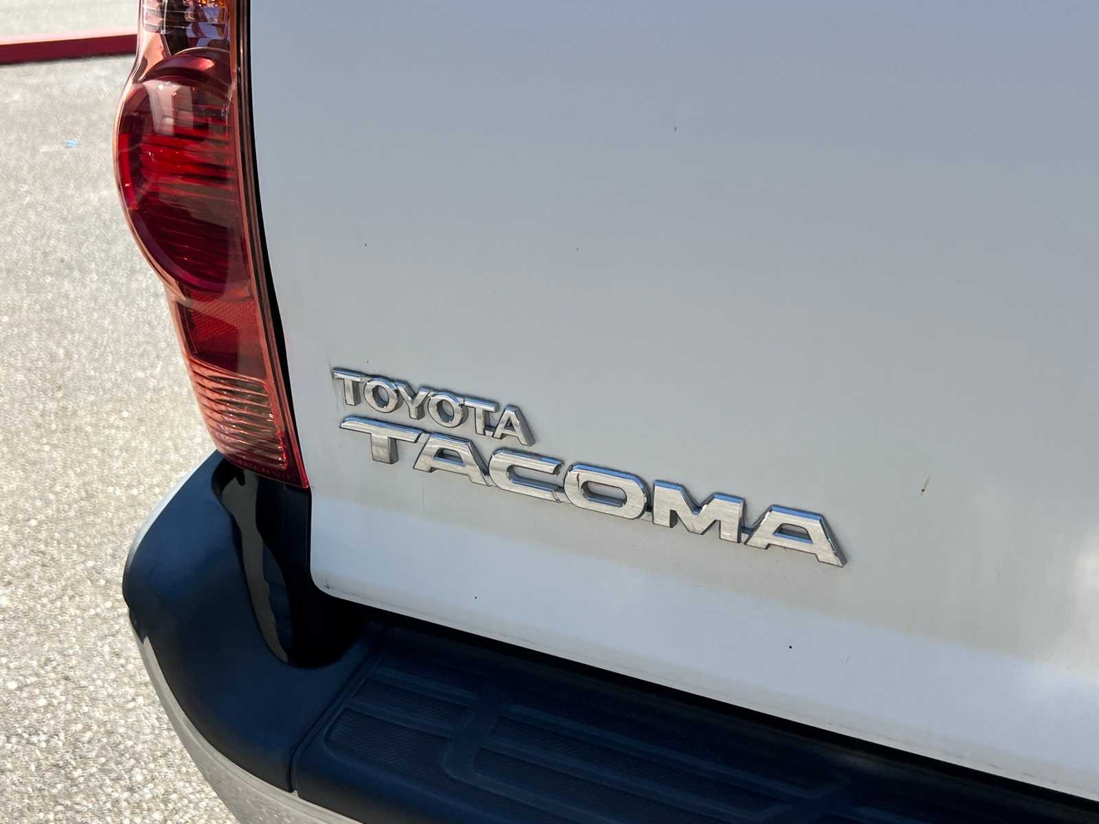 Thumbnail: 2006 Toyota Tacoma - 9