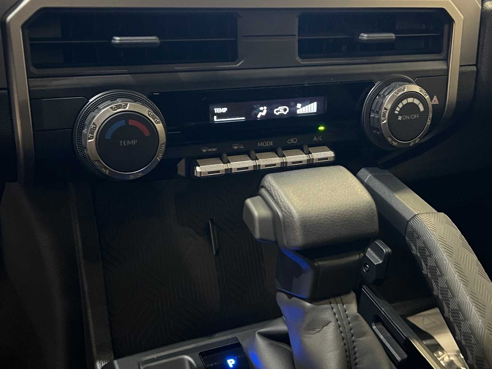 Thumbnail: 2025 Toyota 4Runner - 24