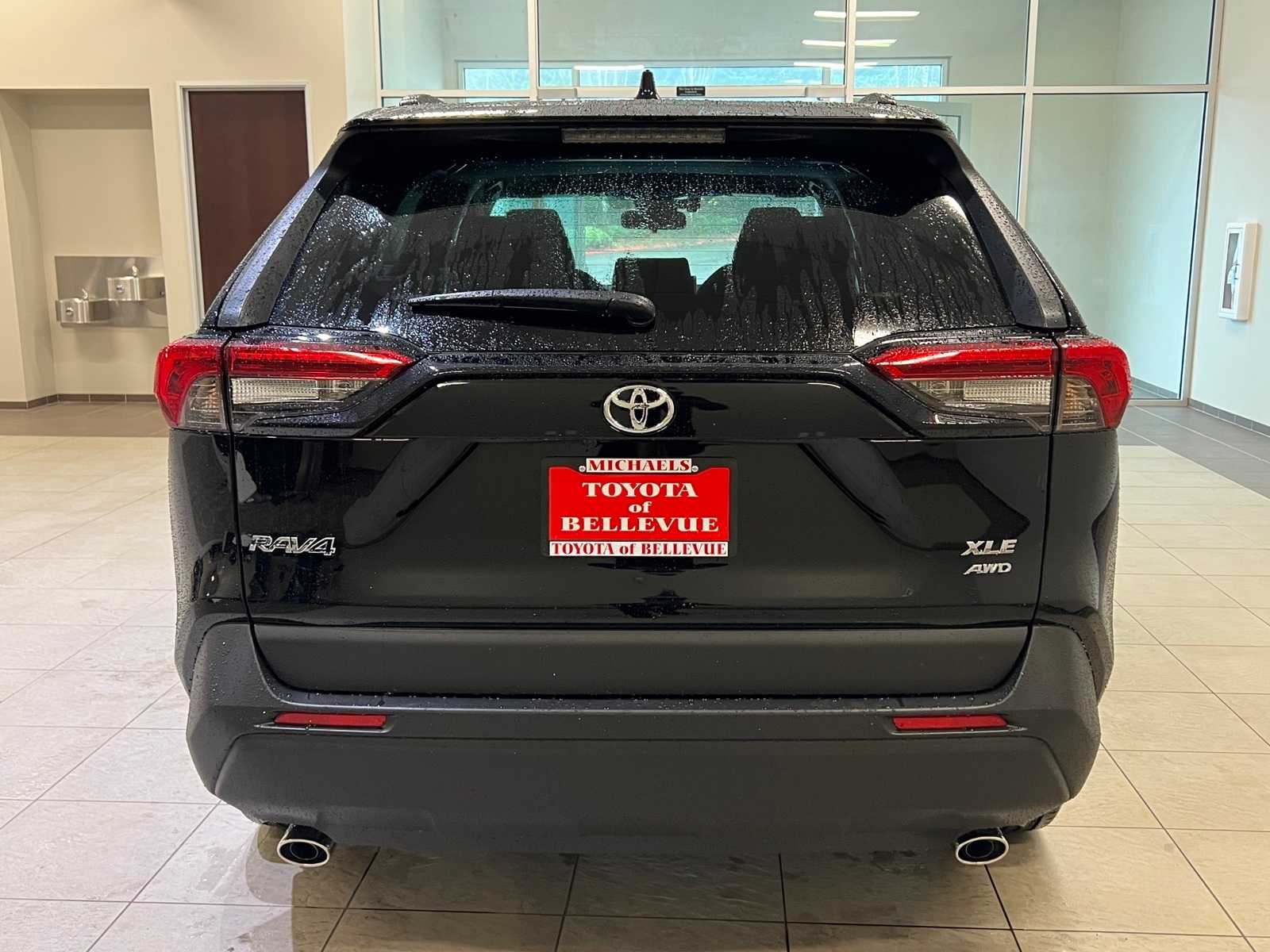 Thumbnail: 2025 Toyota RAV4 - 5