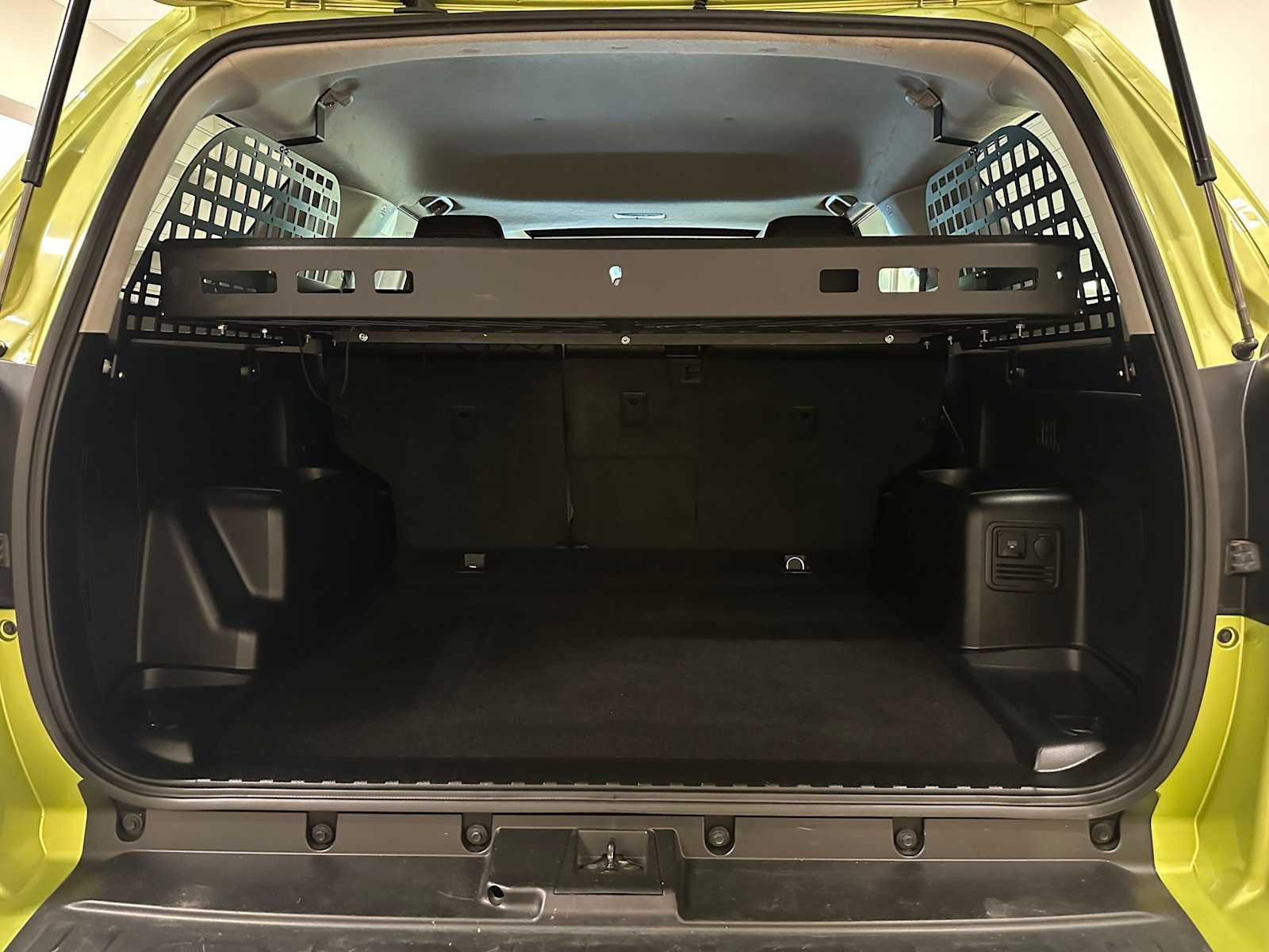 Thumbnail: 2022 Toyota 4Runner - 33