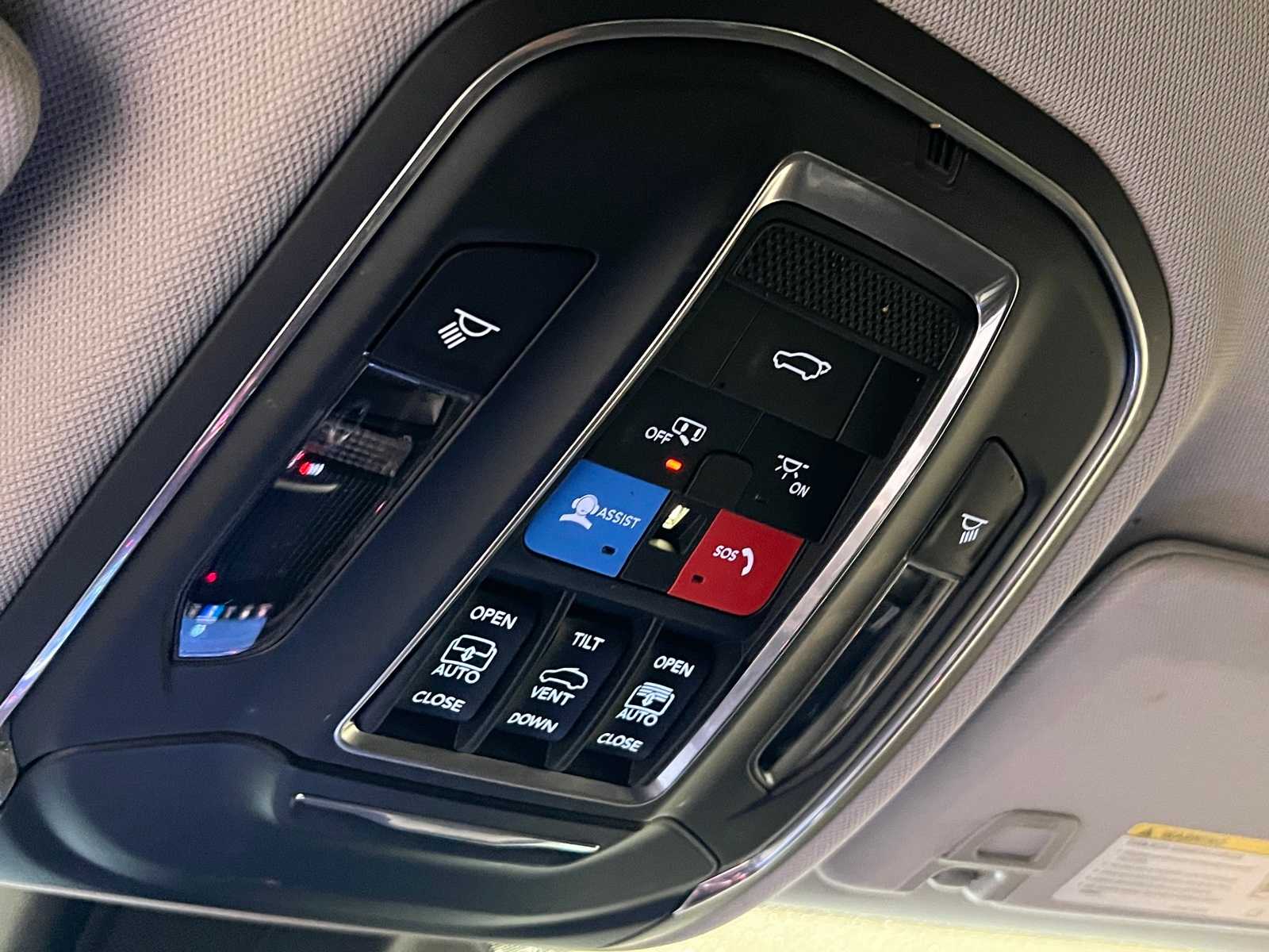 Thumbnail: 2021 Jeep Grand Cherokee L - 25