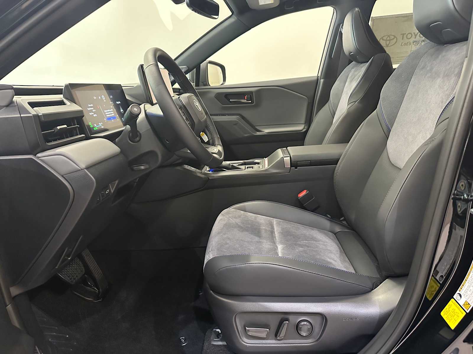 Thumbnail: 2026 Toyota RAV4 - 25