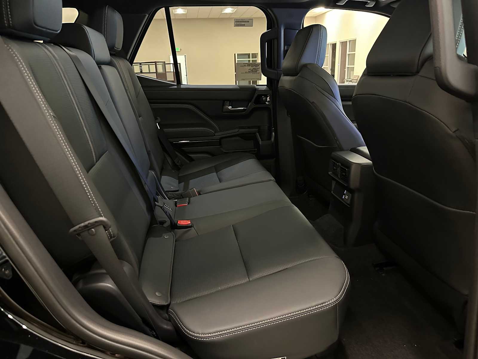 Thumbnail: 2026 Toyota 4Runner - 25