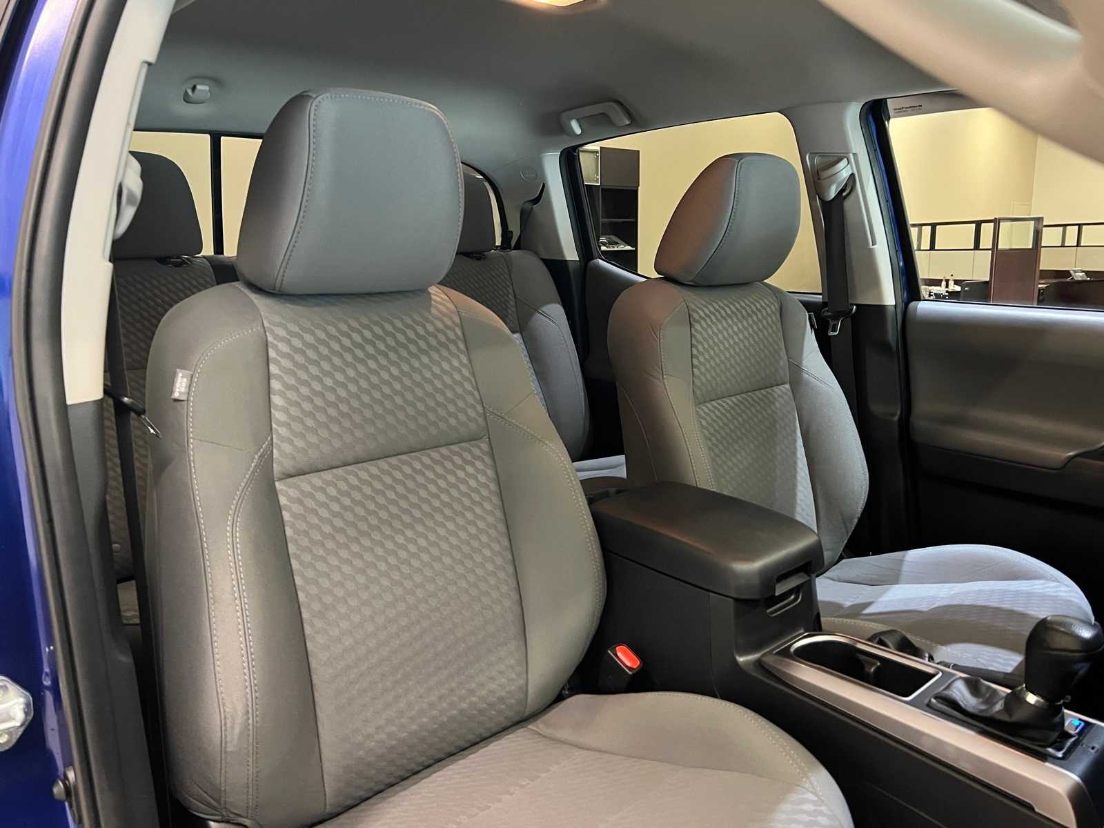 Thumbnail: 2022 Toyota Tacoma - 14