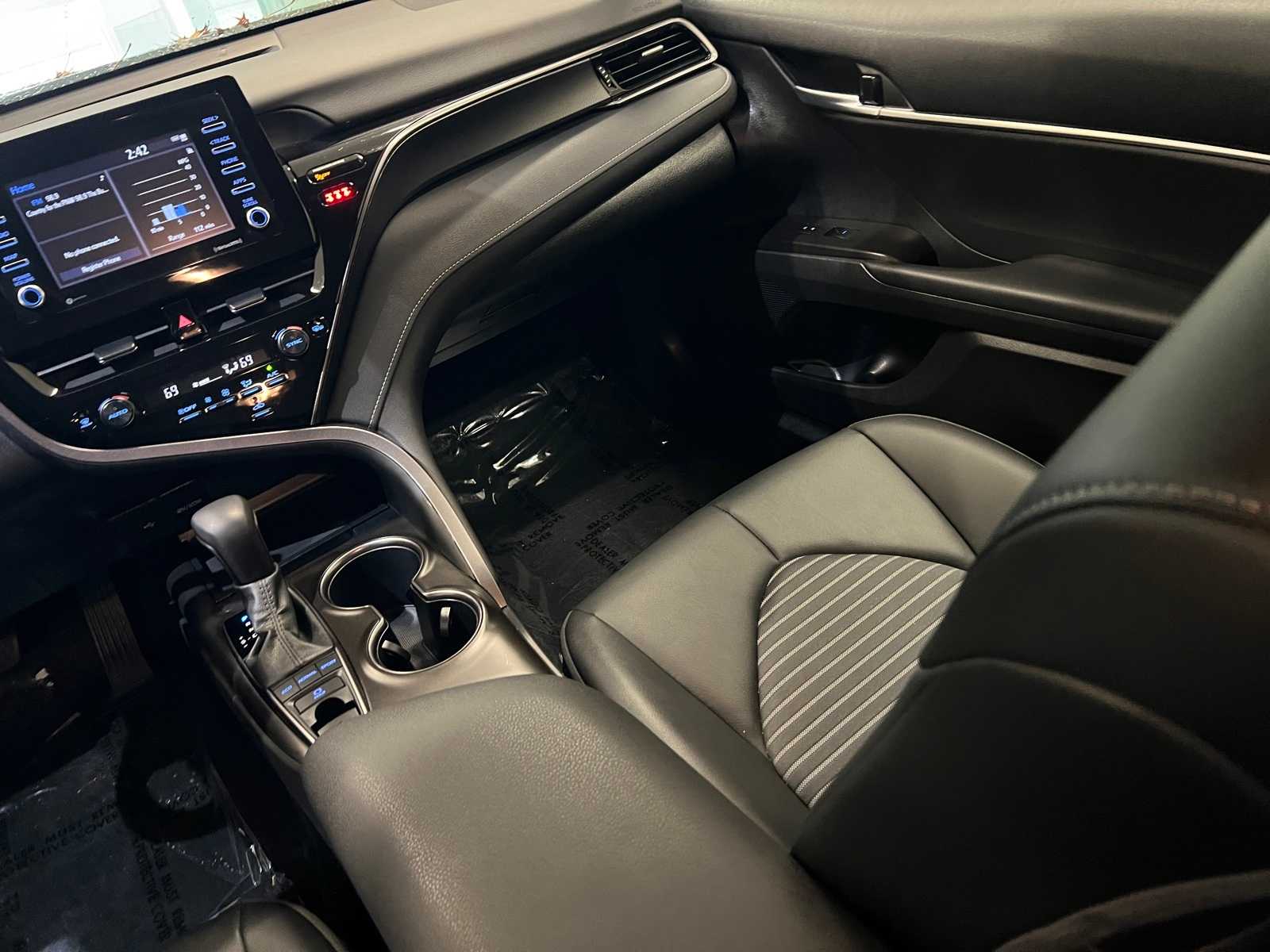 Thumbnail: 2024 Toyota Camry - 11