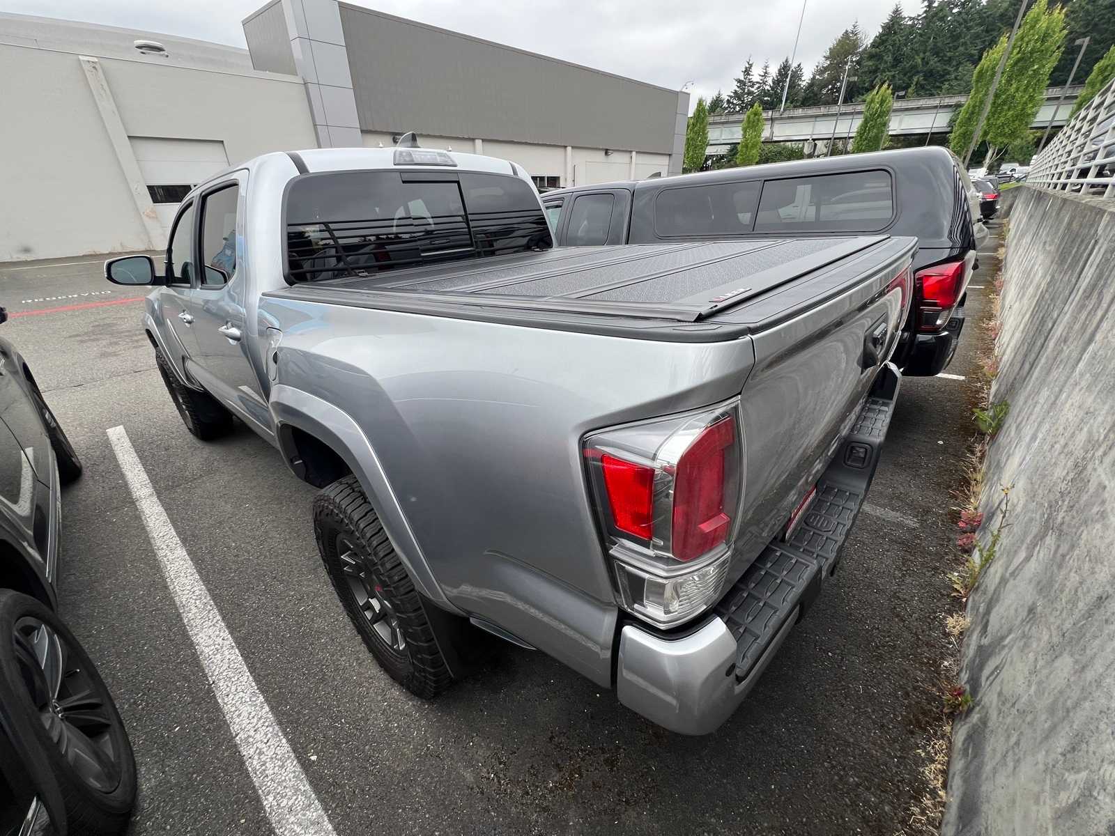 2022 Toyota Tacoma TRD Sport 9