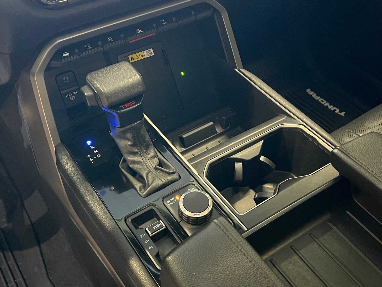 Thumbnail: 2022 Toyota Tundra - 23