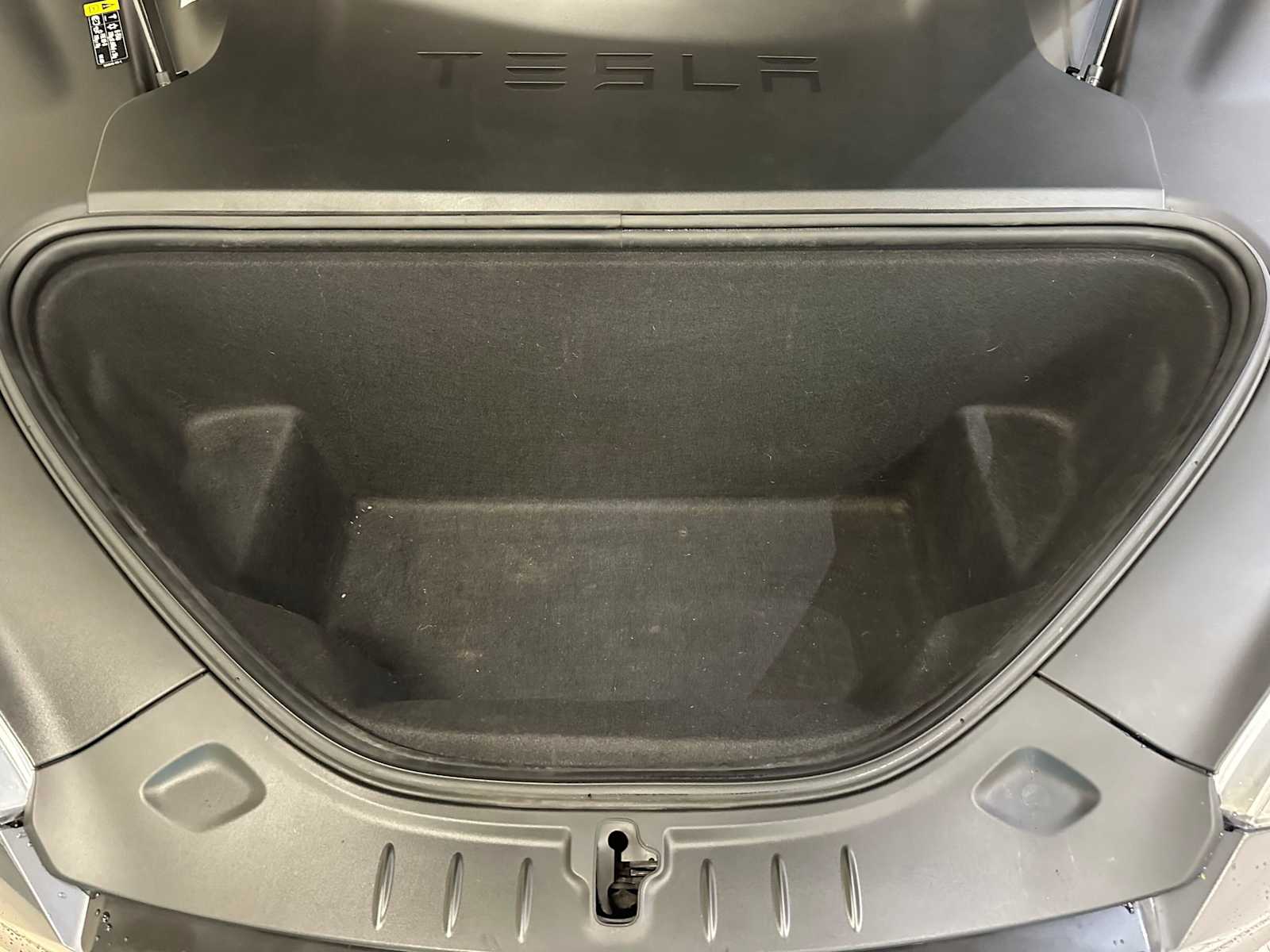 Thumbnail: 2017 Tesla Model S - 9