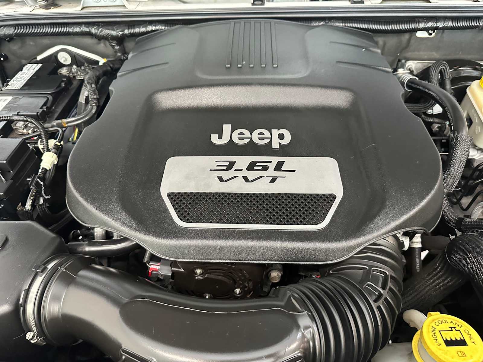 Thumbnail: 2013 Jeep Wrangler - 8