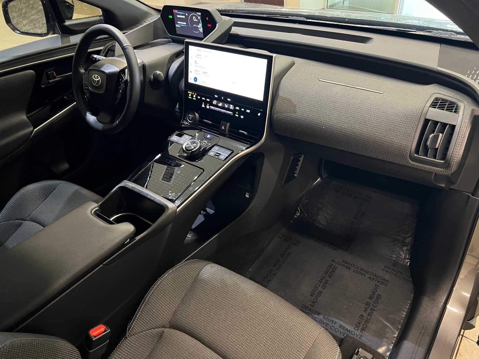 Thumbnail: 2024 Toyota bZ4X - 15