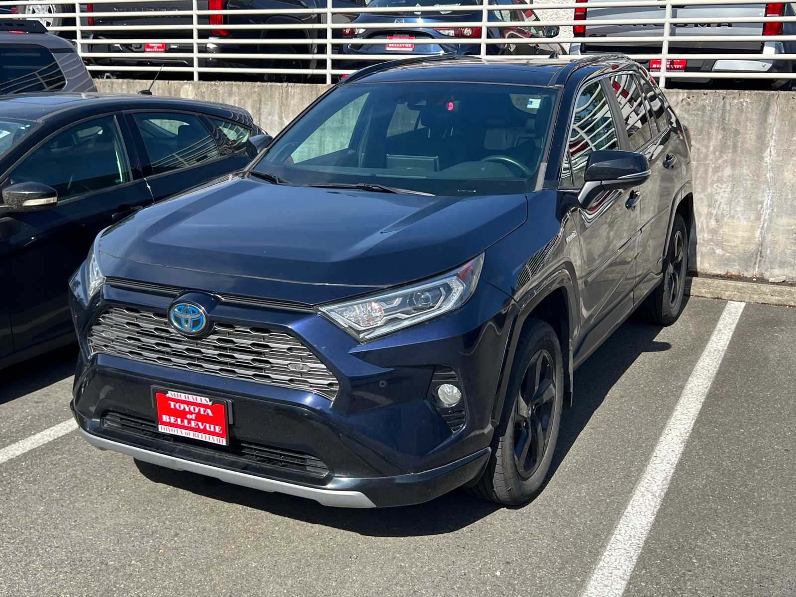 Thumbnail: 2020 Toyota RAV4 - 1