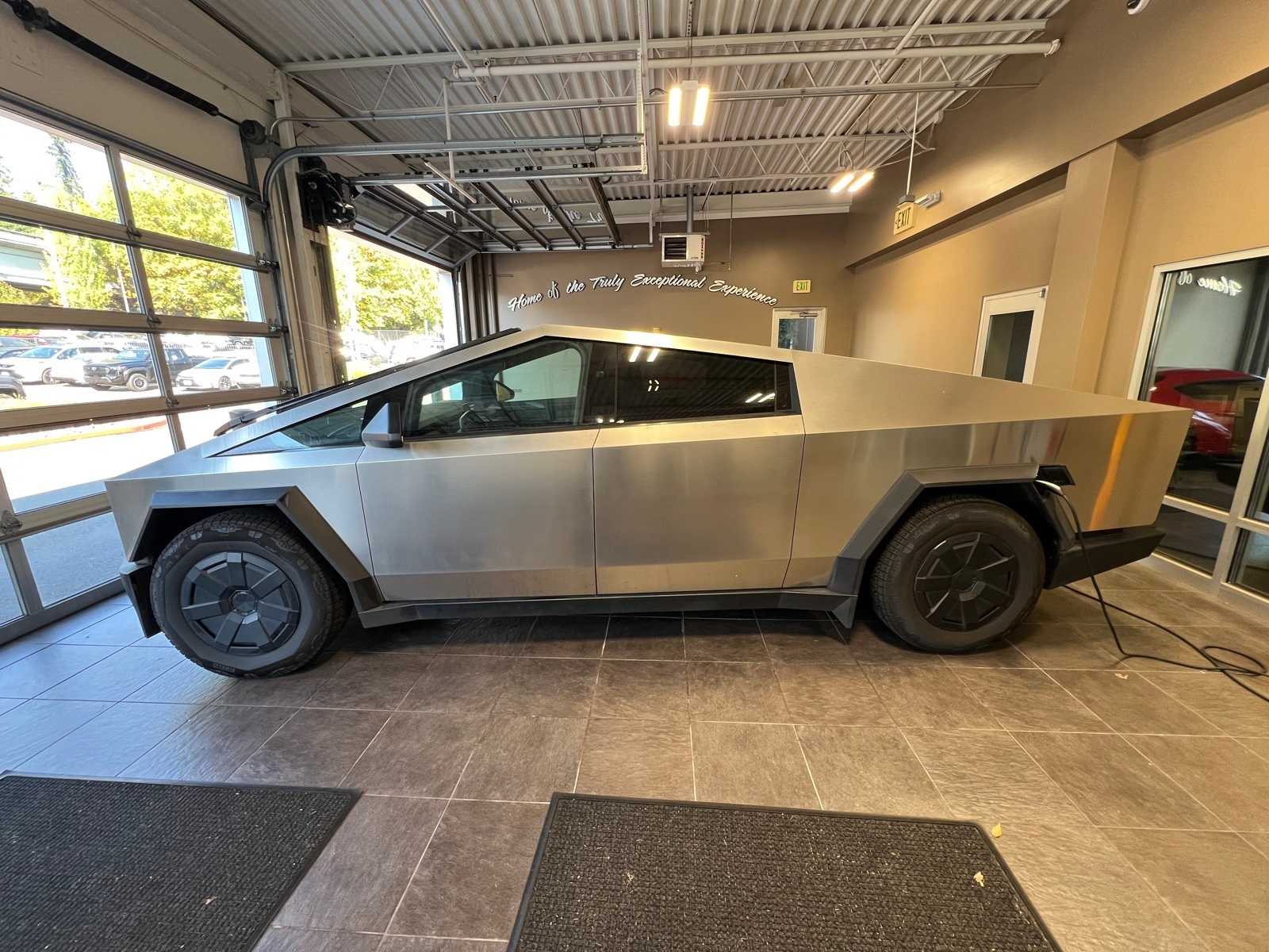 Thumbnail: 2024 Tesla Cybertruck - 4