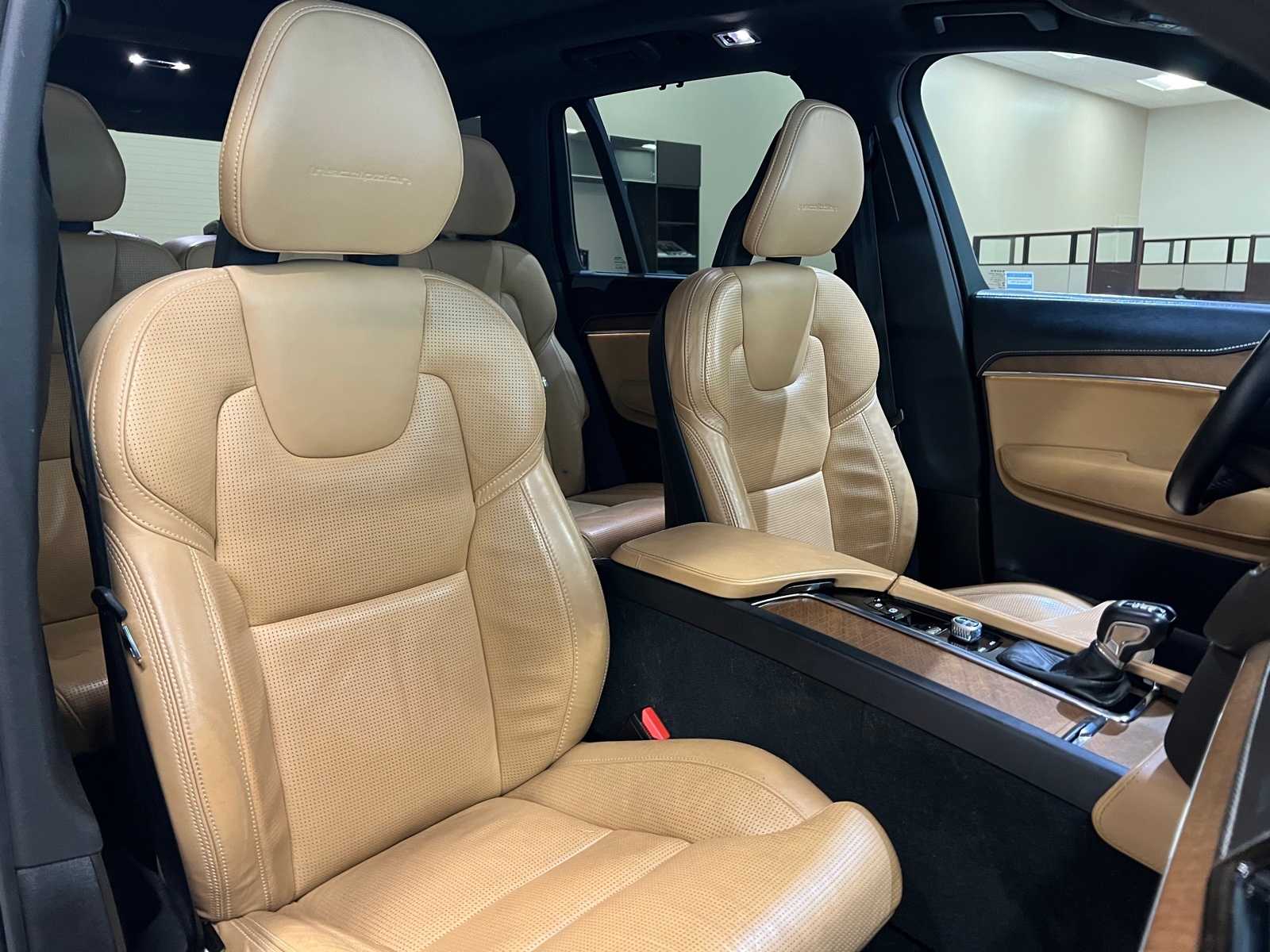 Thumbnail: 2017 Volvo XC90 - 14