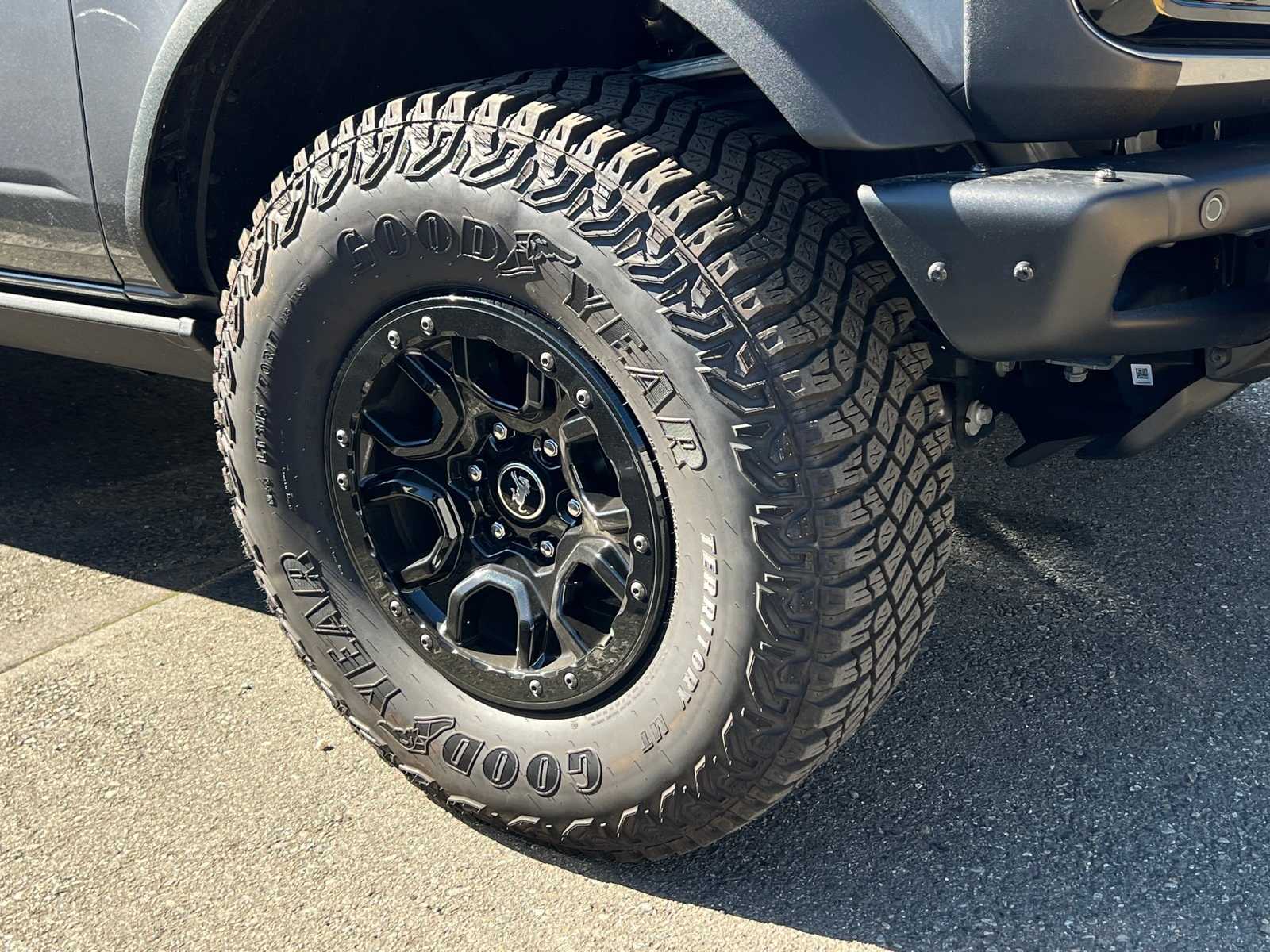 Thumbnail: 2024 Ford Bronco - 5
