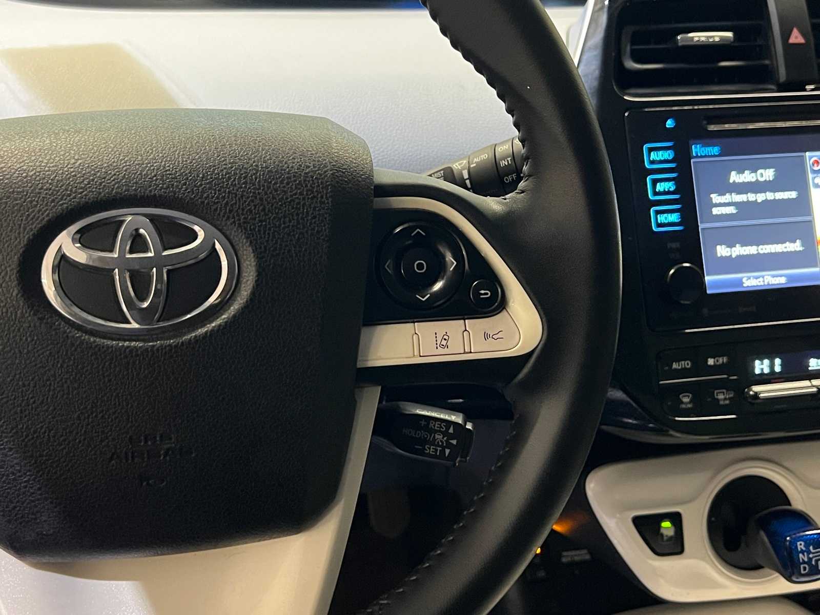 Thumbnail: 2017 Toyota Prius - 19