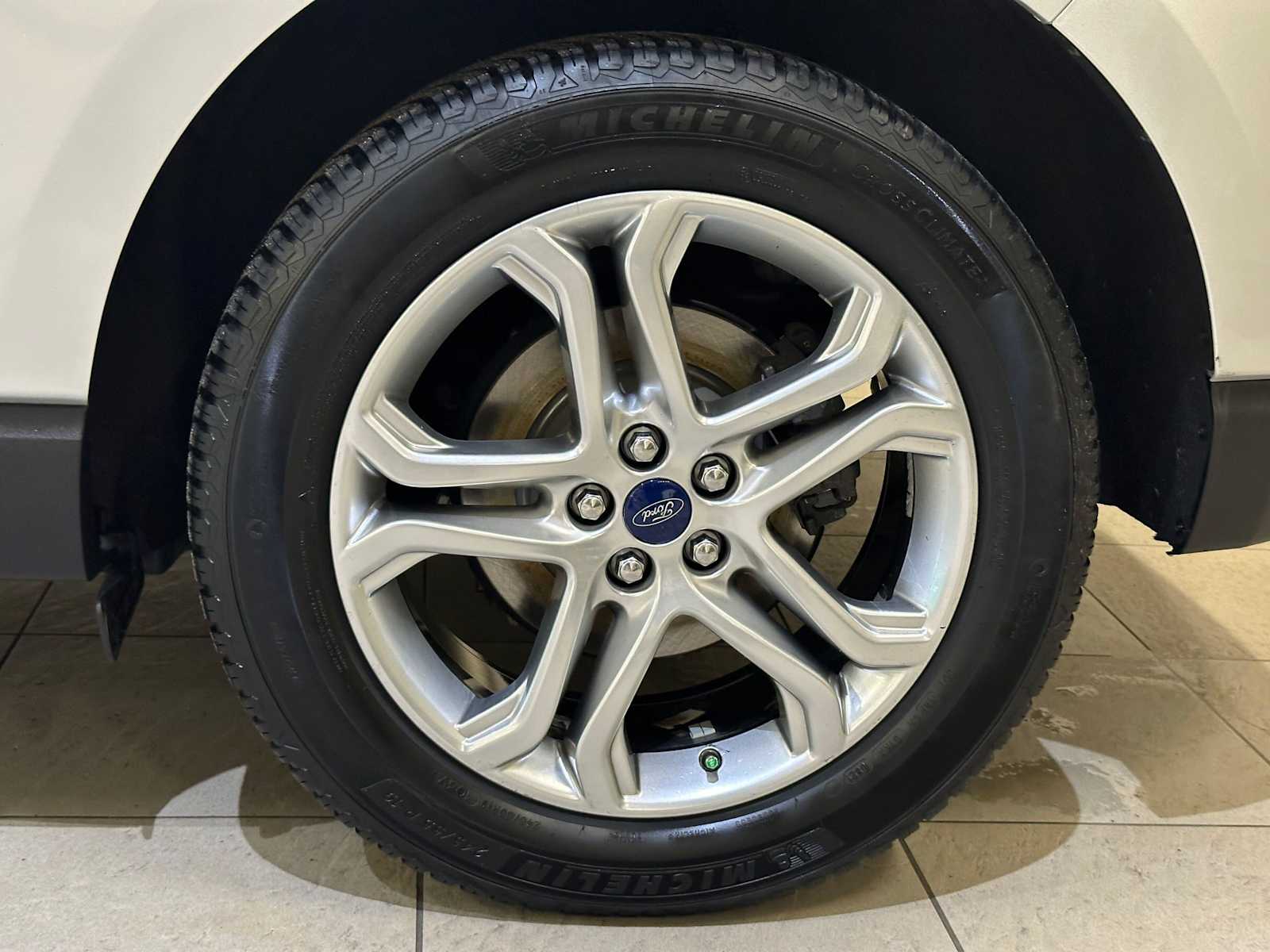 Thumbnail: 2017 Ford Edge - 14