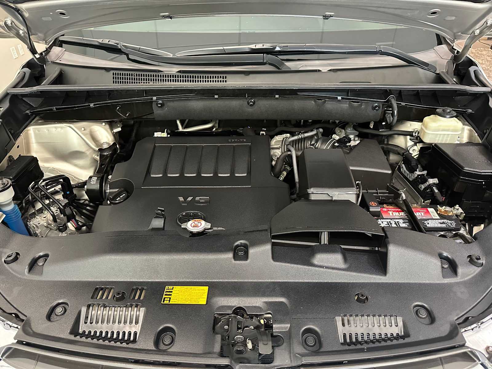 Thumbnail: 2015 Toyota Highlander - 10