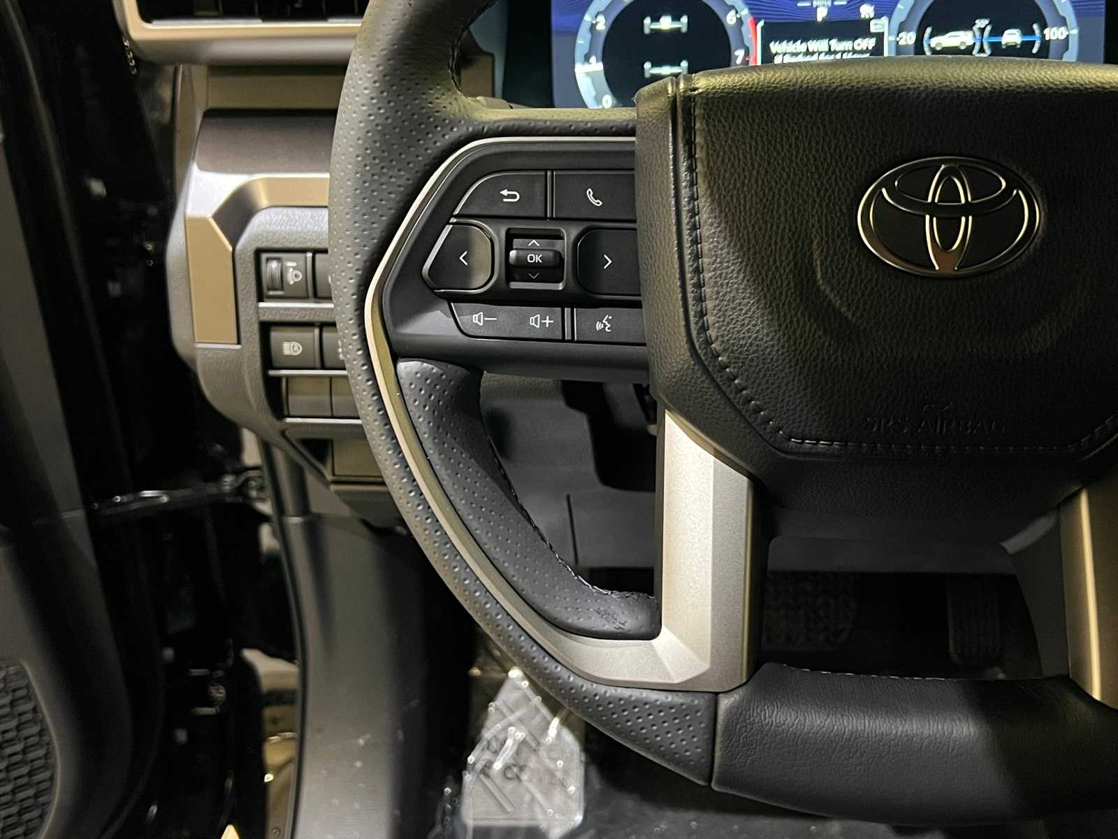 Thumbnail: 2025 Toyota 4Runner - 21