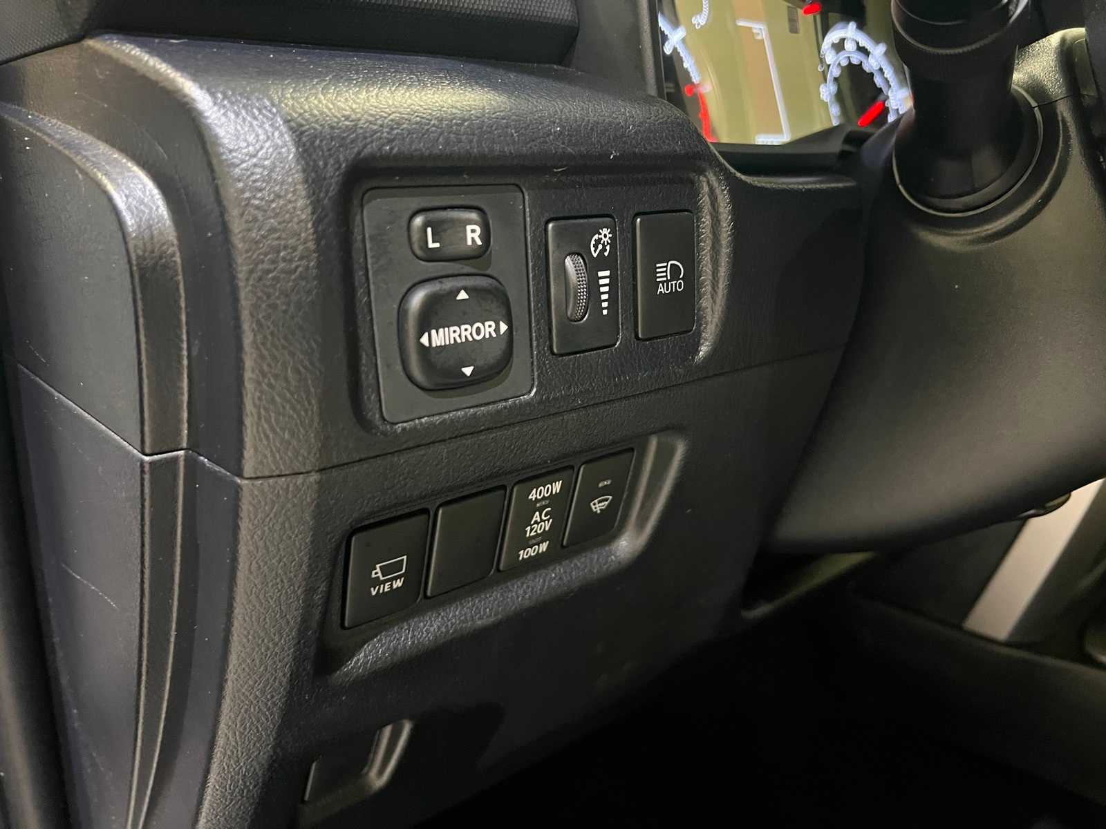 Thumbnail: 2023 Toyota 4Runner - 16