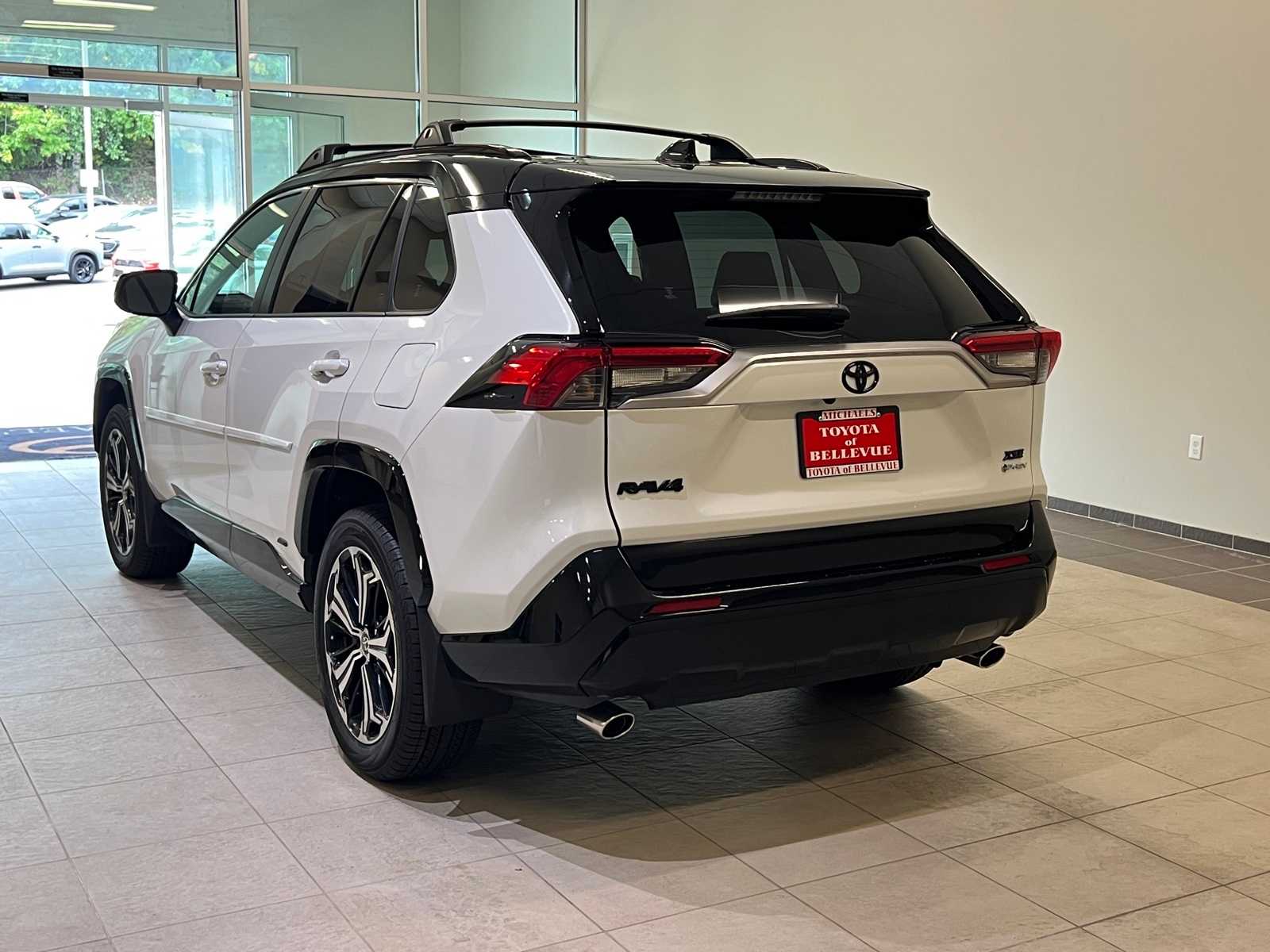 Thumbnail: 2025 Toyota RAV4 - 4