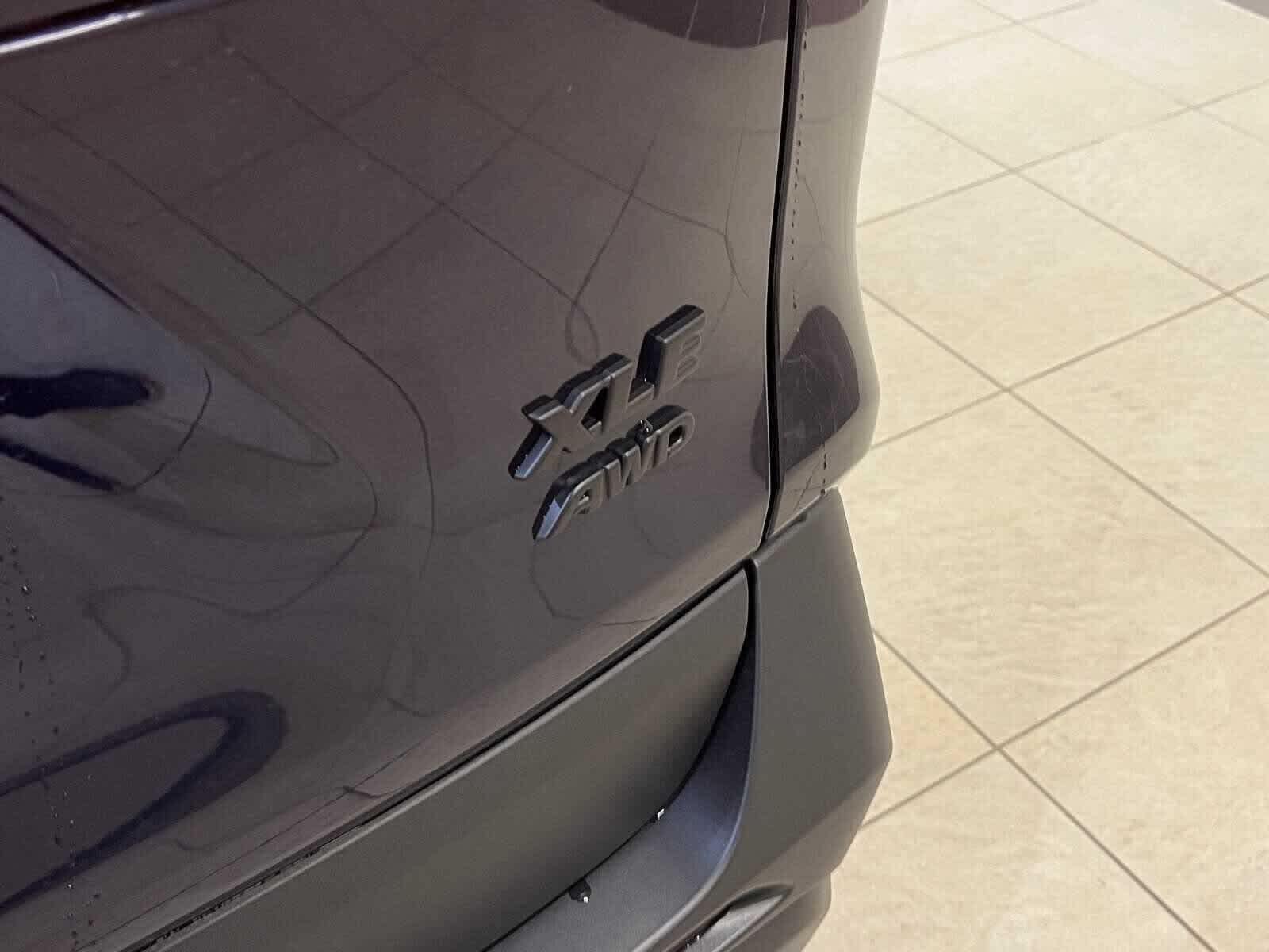 Thumbnail: 2025 Toyota RAV4 - 6