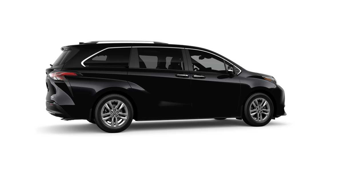 Thumbnail: 2026 Toyota Sienna - 11