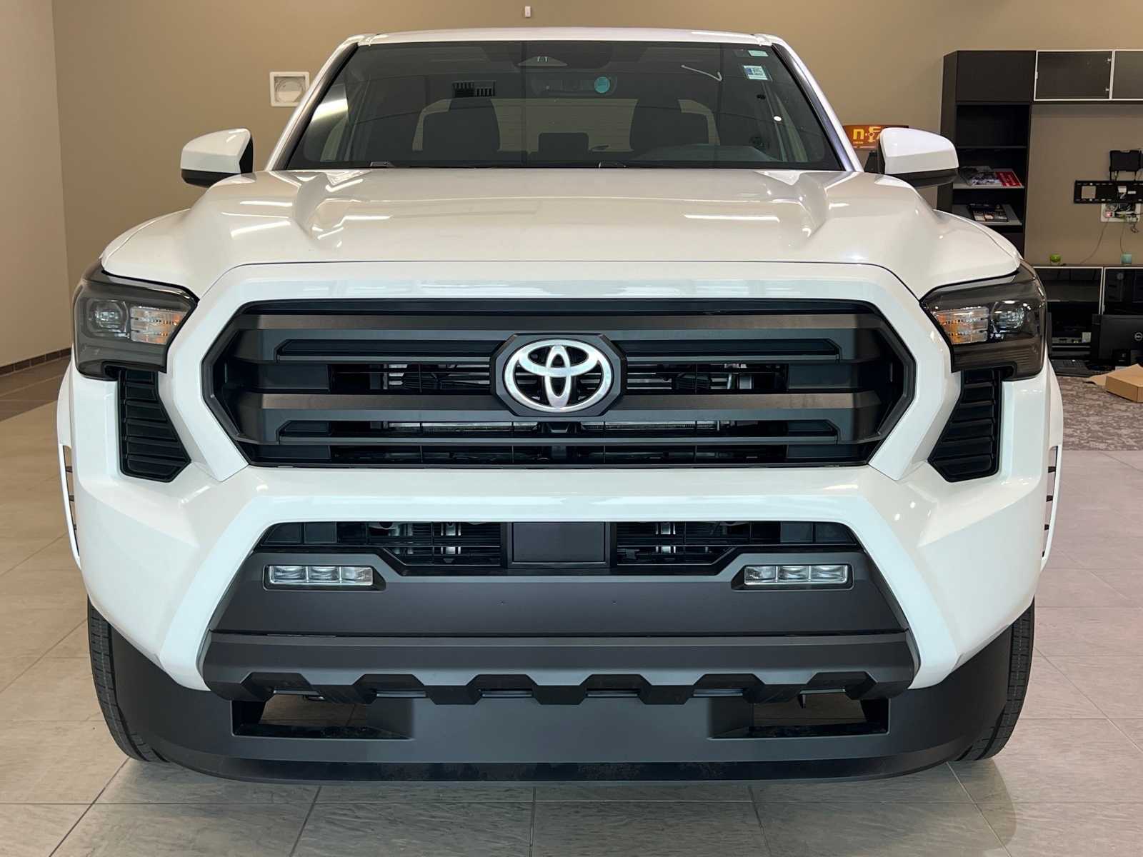 Thumbnail: 2025 Toyota Tacoma - 8