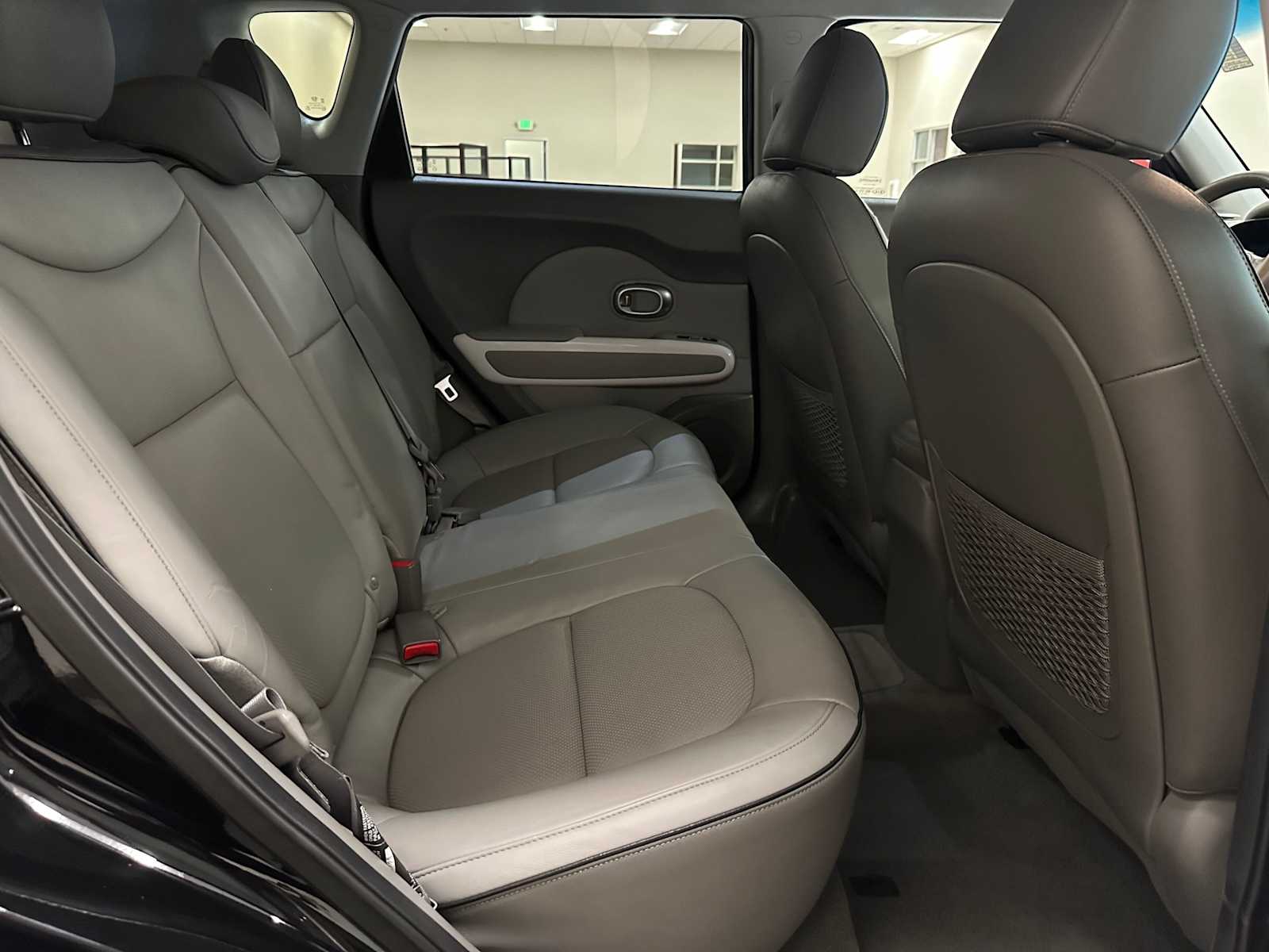 Thumbnail: 2016 Kia Soul EV - 25