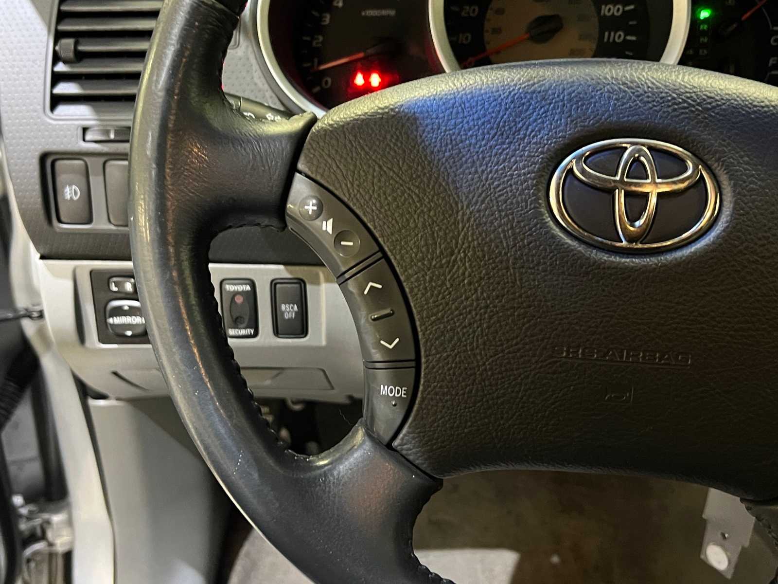 Thumbnail: 2009 Toyota Tacoma - 21