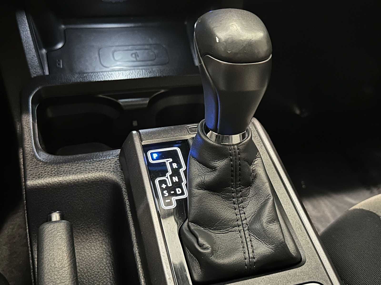 Thumbnail: 2023 Toyota Tacoma - 16