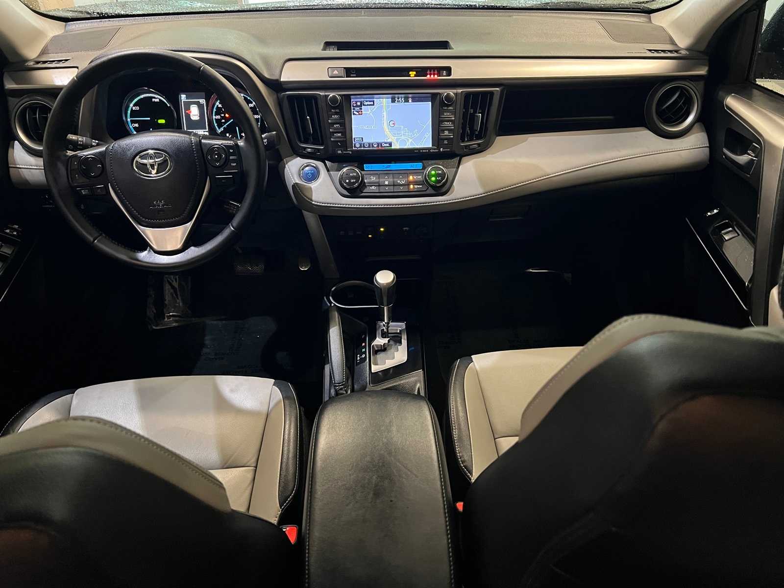 Thumbnail: 2017 Toyota RAV4 - 10