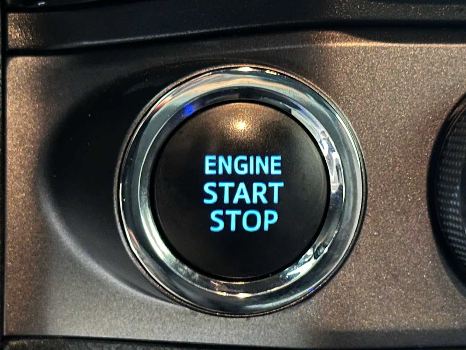 Thumbnail: 2018 Toyota Tacoma - 18