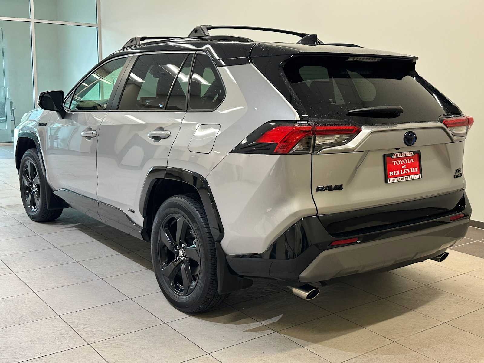 Thumbnail: 2019 Toyota RAV4 - 4