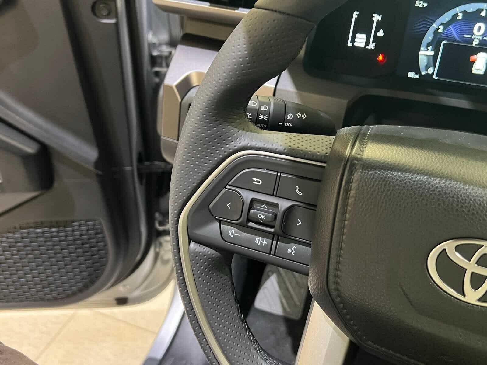 Thumbnail: 2025 Toyota 4Runner - 18