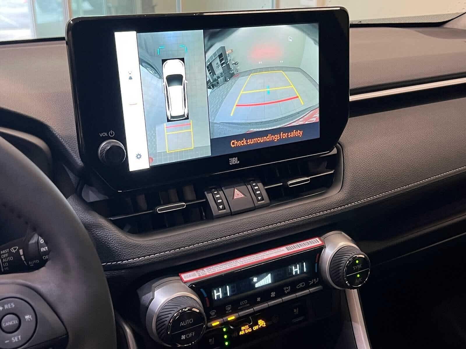 Thumbnail: 2025 Toyota RAV4 - 27