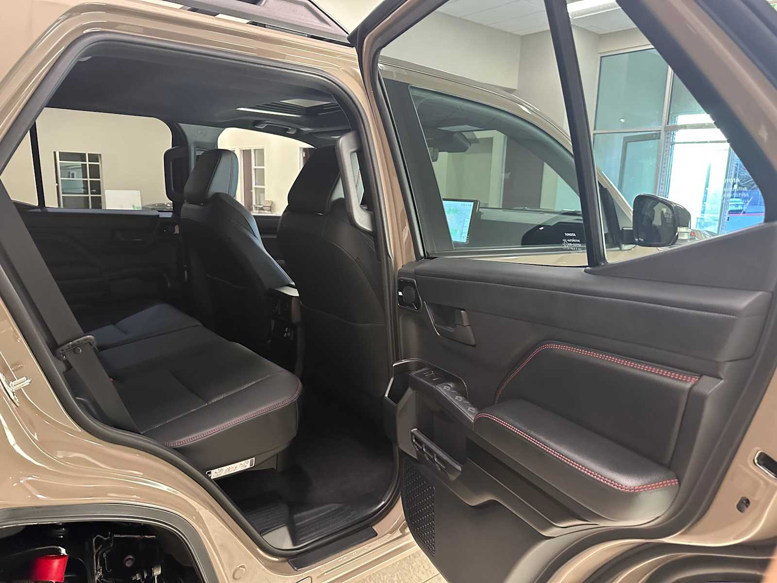 Thumbnail: 2025 Toyota 4Runner - 26