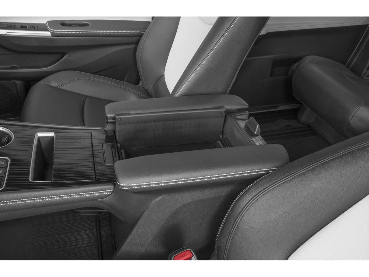 Thumbnail: 2026 Toyota Sienna - 10