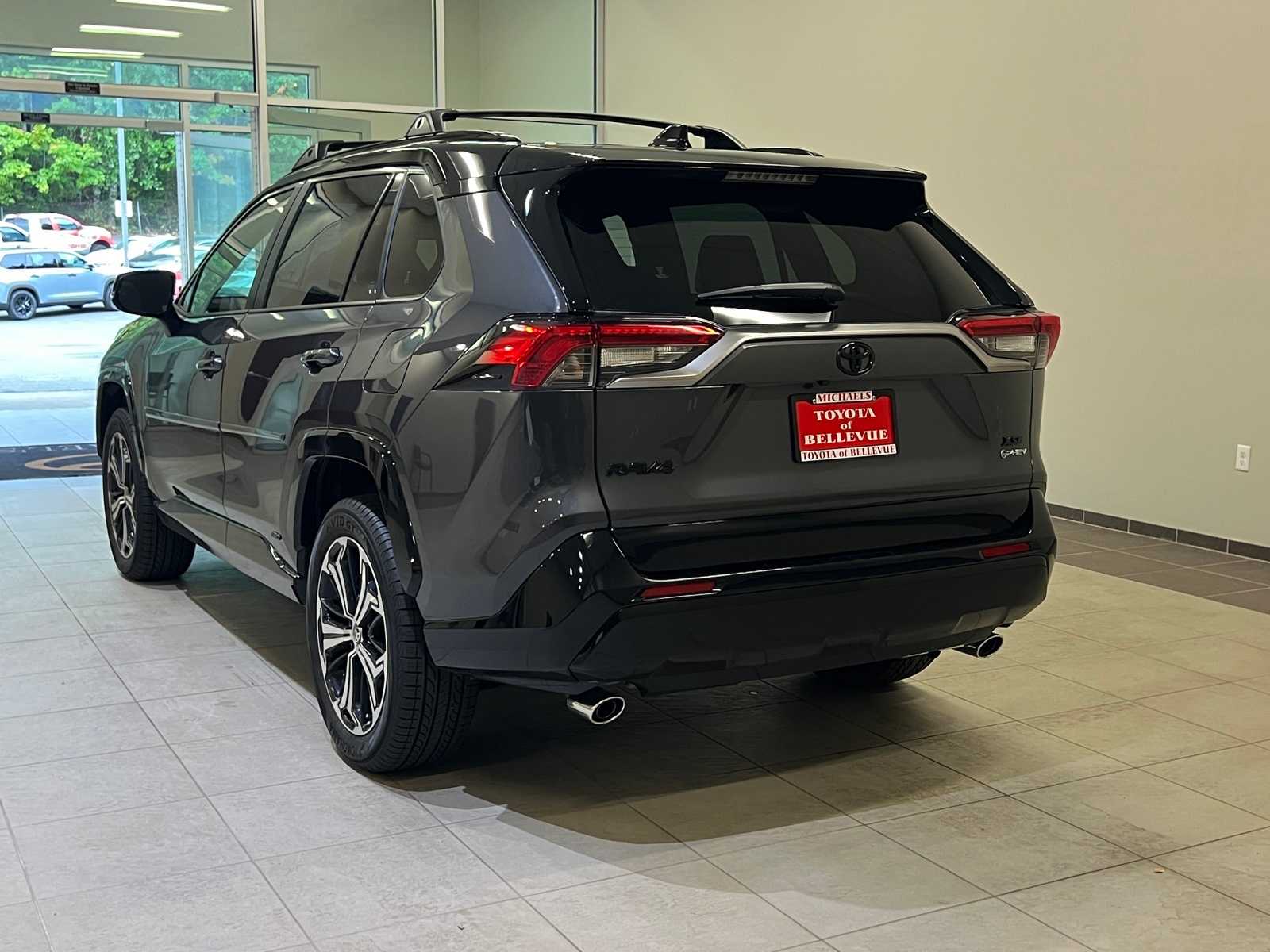 Thumbnail: 2025 Toyota RAV4 - 4