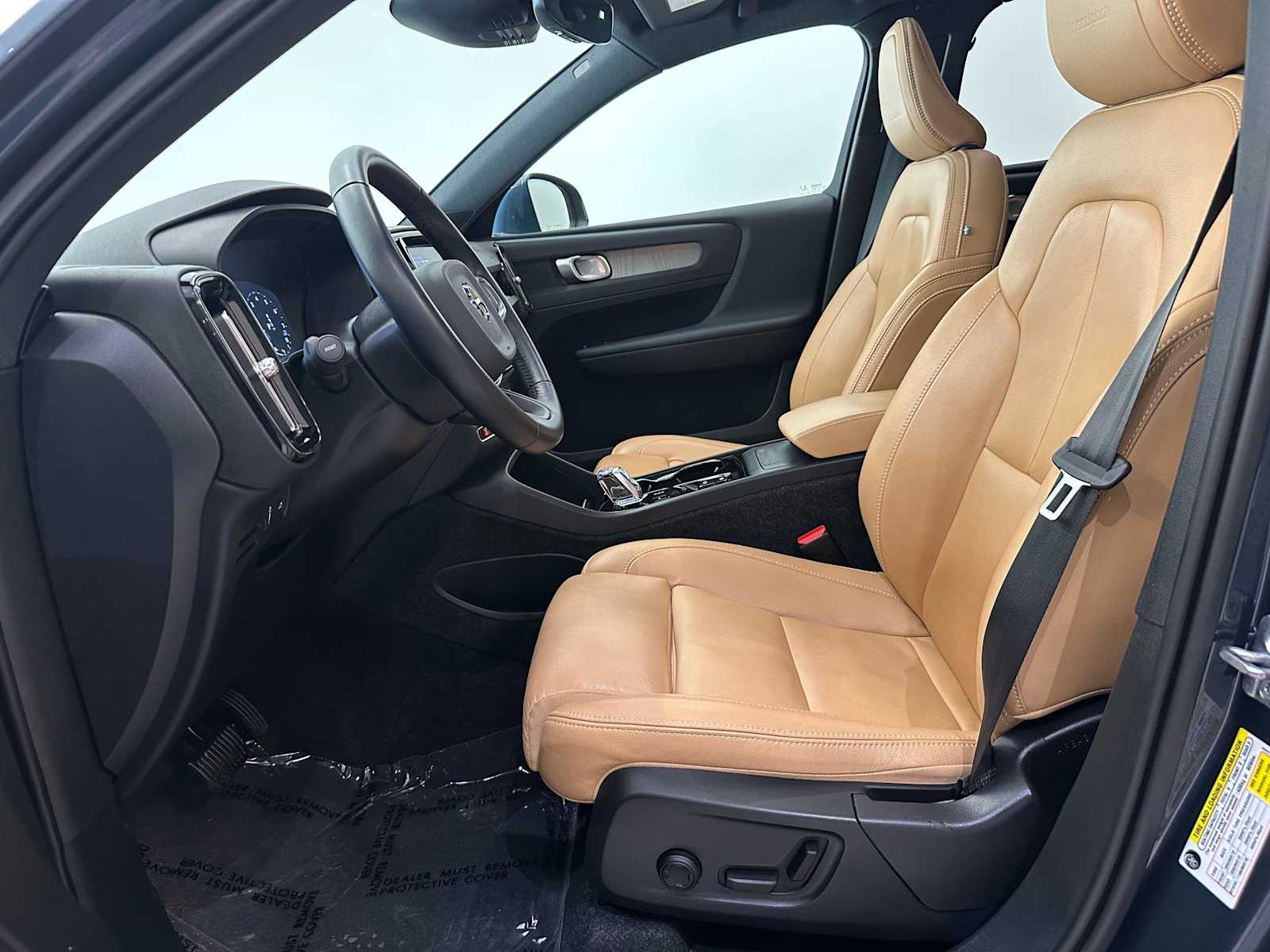 Thumbnail: 2020 Volvo XC40 - 22