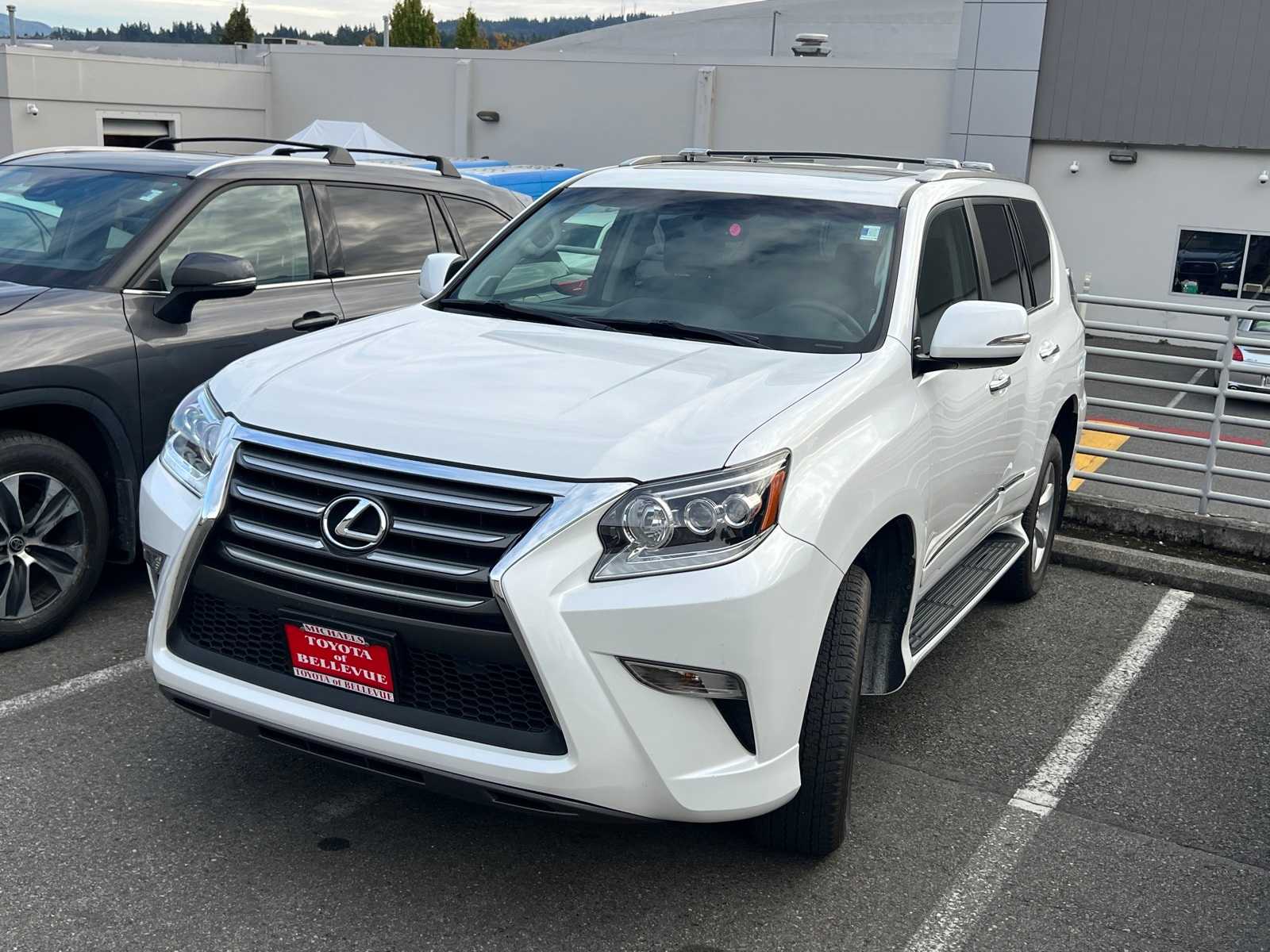 Thumbnail: 2015 Lexus GX - 1