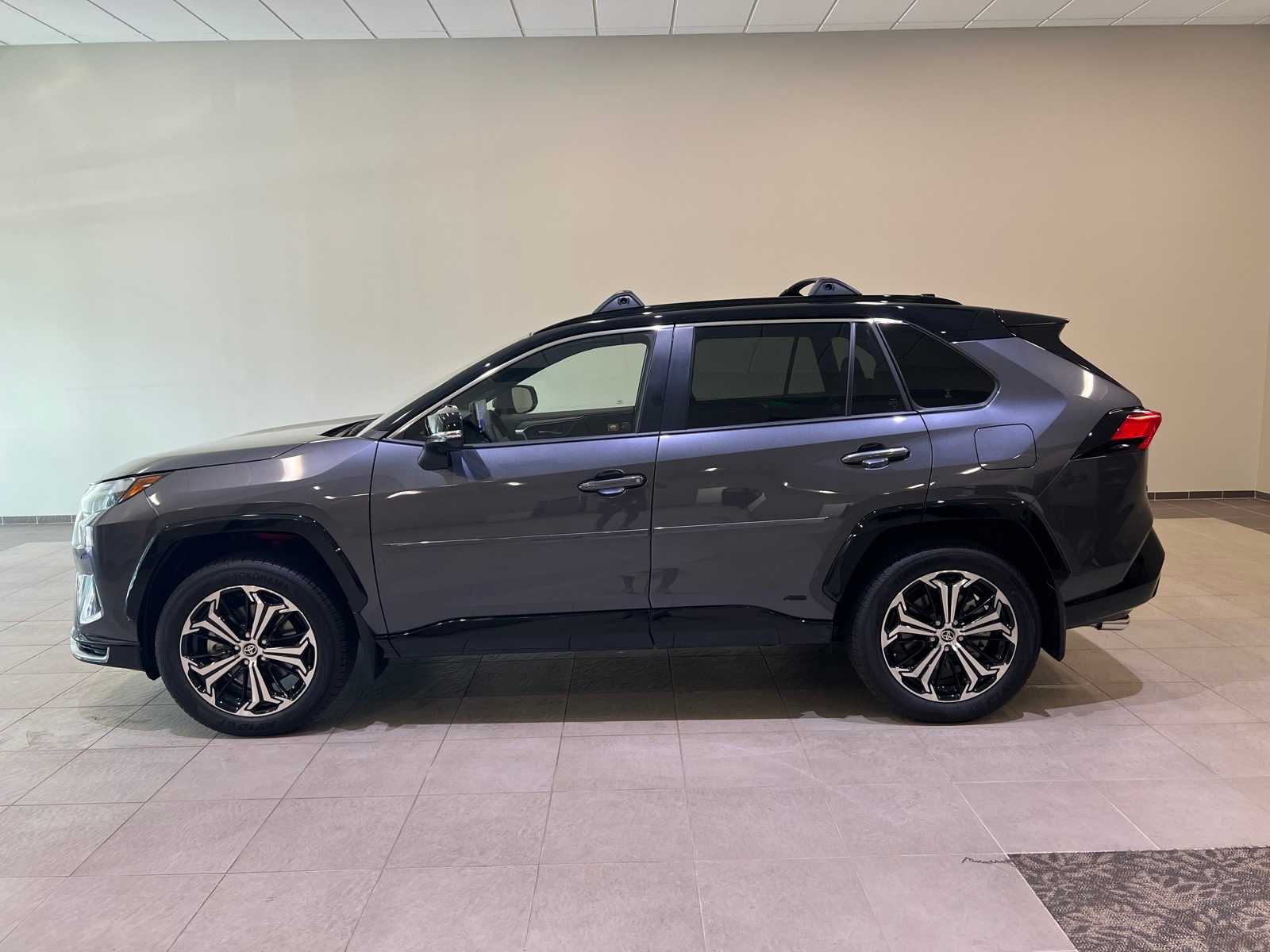 Thumbnail: 2025 Toyota RAV4 - 3