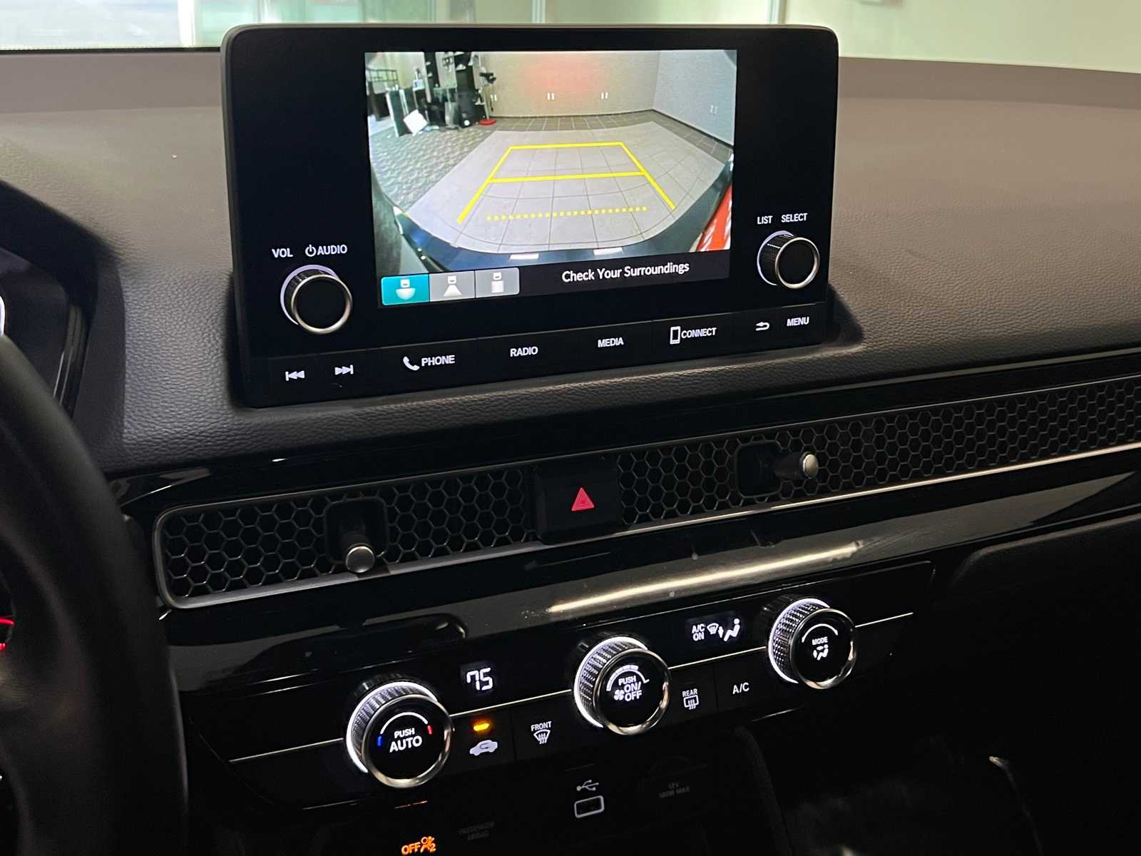 Thumbnail: 2024 Honda Civic - 25